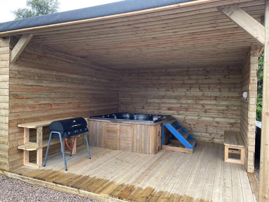John The Mills Cottage Spahot Tub Private Beach 도니골 외부 사진