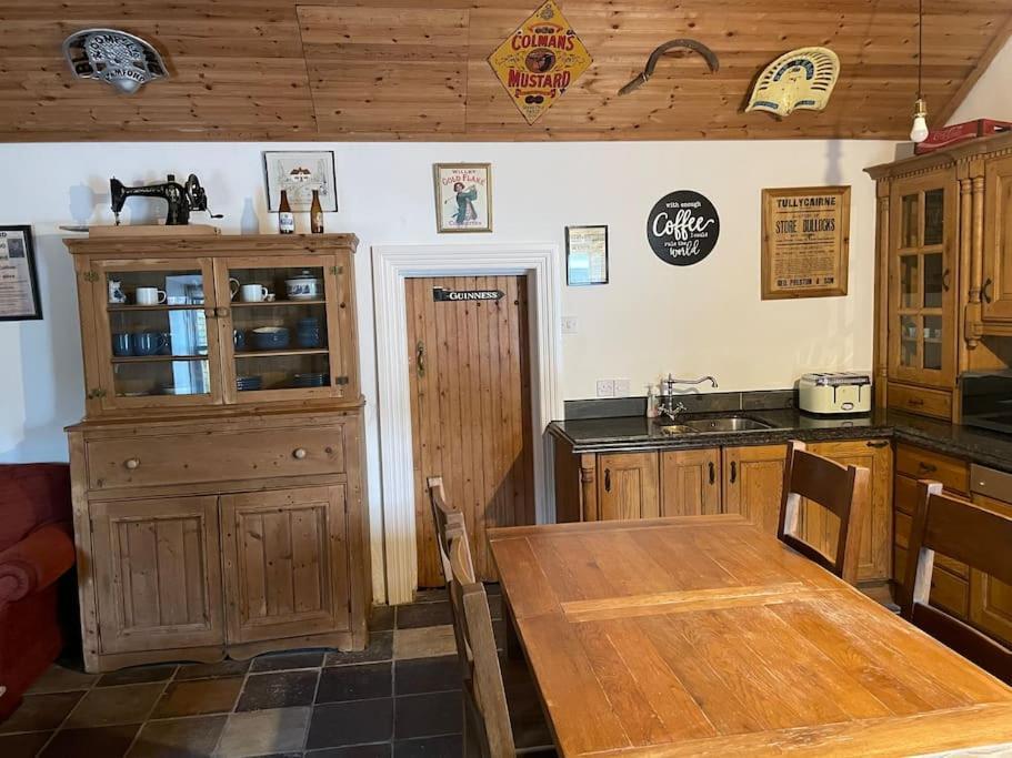 John The Mills Cottage Spahot Tub Private Beach 도니골 외부 사진